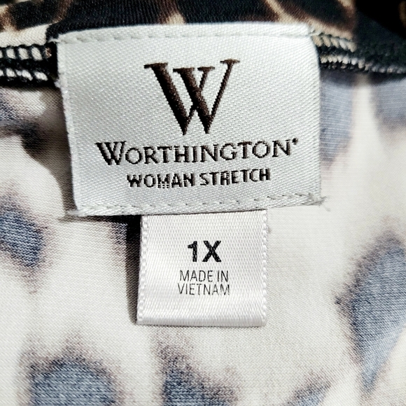 Worthington Woman Stretch Plus Size Short Sleeve Animal Print Blouse Size 1X - Picture 10 of 11